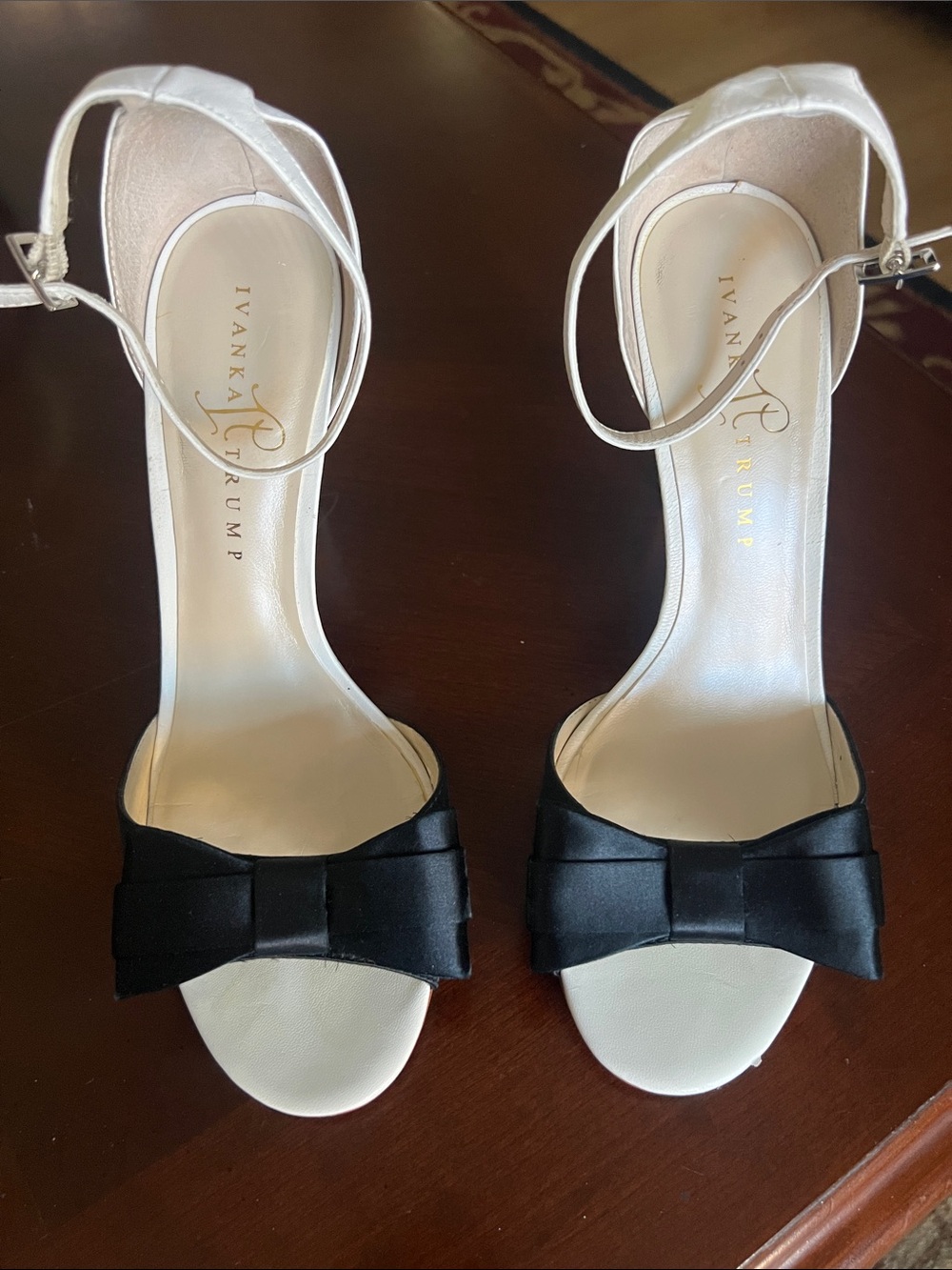 Ivanka Trump Women's Navy & White Bow Ankle-Strap Sandals